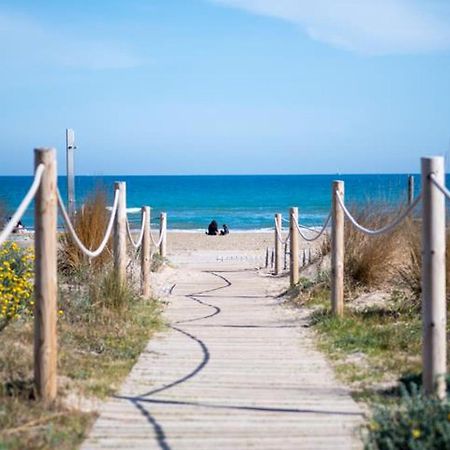 New Beside Sitges With Pool Beside Beach Vilanova i la Geltrú Exteriör bild