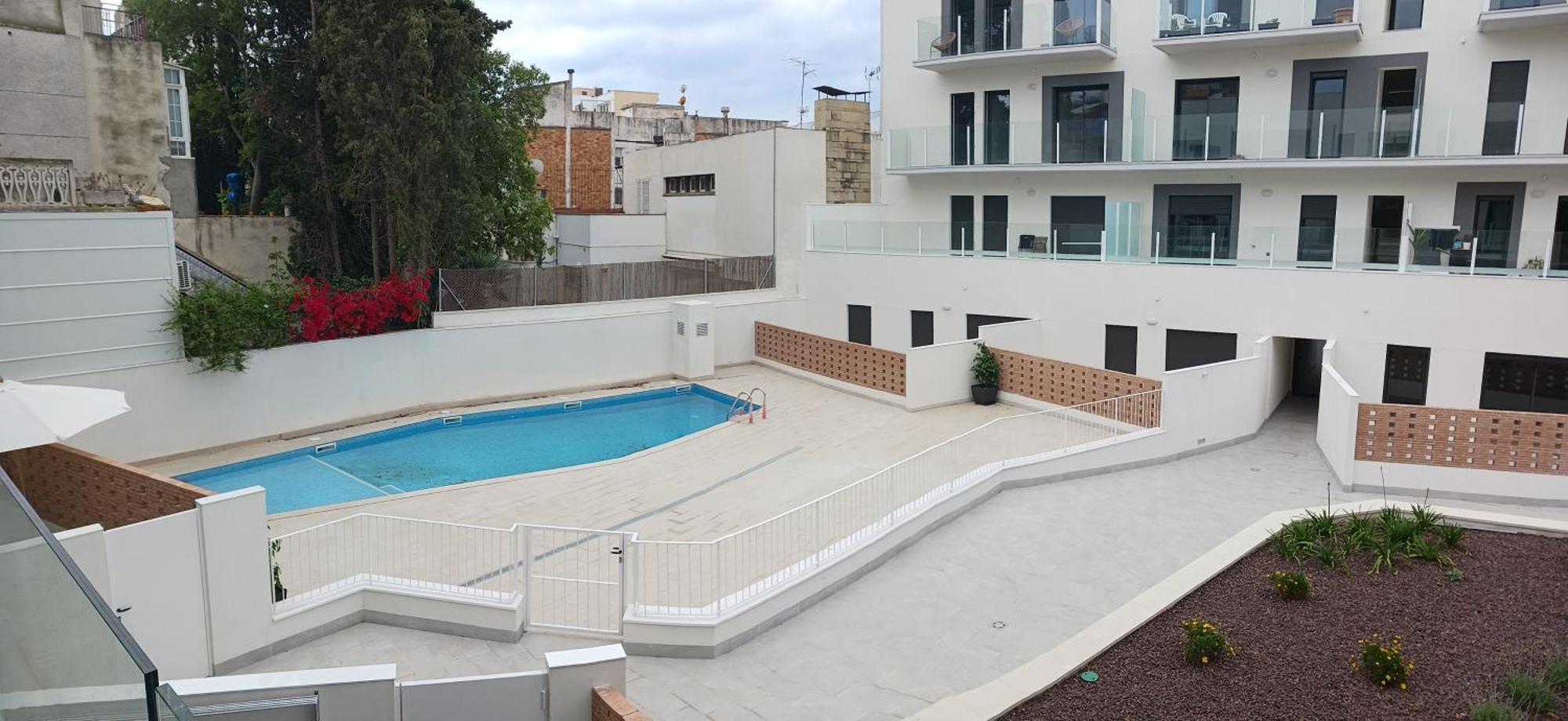 New Beside Sitges With Pool Beside Beach Vilanova i la Geltrú Exteriör bild